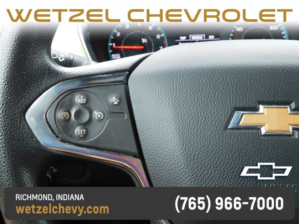 Certified 2023 Chevrolet Traverse LS FWD image 33
