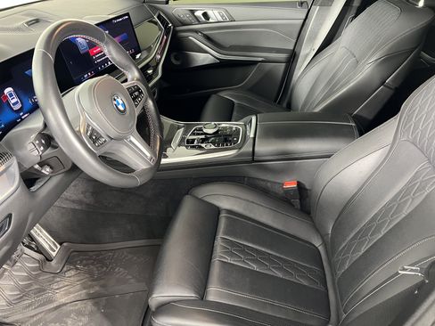 Used 2024 BMW X7 M60i w/ Executive Package AWD/4WD image 4