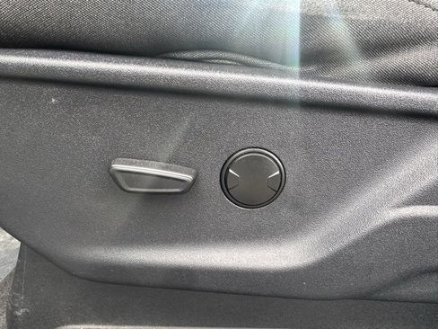 Used 2023 Ford F150 XLT image 19