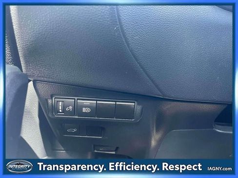 Used 2023 Toyota Corolla Cross XLE w/ Convenience Package image 21