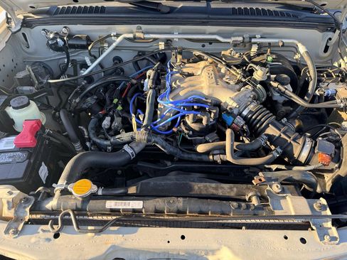 Used 2004 Nissan Frontier XE Desert Runner w/ (VTP) Value Truck Pkg image 21