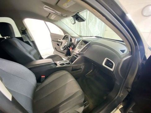 Used 2017 Chevrolet Equinox LT FWD image 42