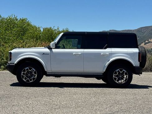 Used 2024 Ford Bronco Outer Banks AWD/4WD image 7