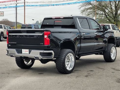 Used 2023 Chevrolet Silverado 1500 LTZ w/ LTZ Convenience Package II image 4