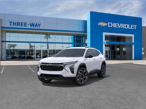 New 2026 Chevrolet Trax RS w/ Driver Confidence Package FWD image 25