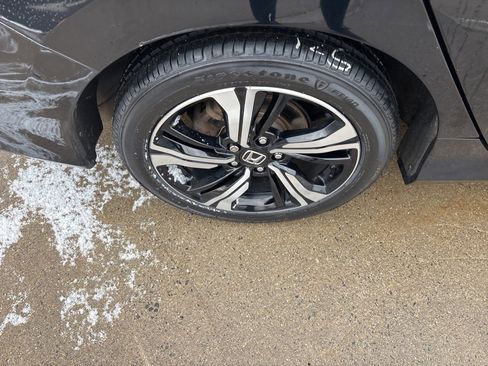 Used 2017 Honda Civic Touring image 34