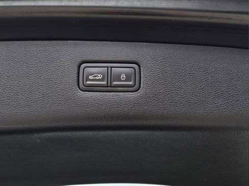 Used 2024 Genesis GV80 2.5T AWD/4WD image 8