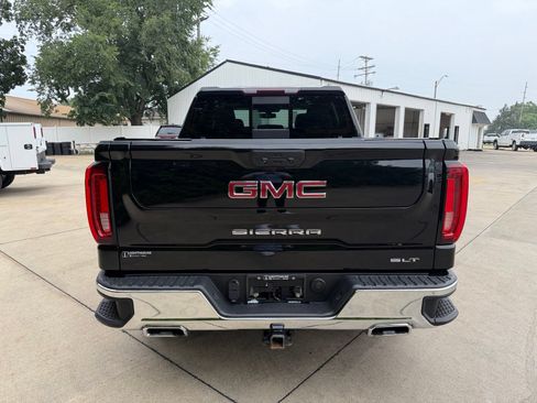 Used 2022 GMC Sierra 1500 SLT w/ SLT Premium Package AWD/4WD image 30