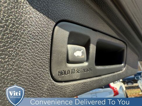 Used 2019 Honda CR-V Touring image 25