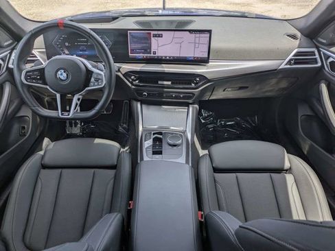 Used 2025 BMW M440i RWD image 17