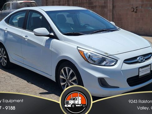 Used 2017 Hyundai Accent Value Edition FWD image 2