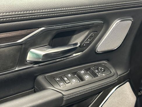 New 2026 RAM 1500 Laramie AWD/4WD image 15