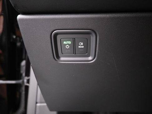 Certified 2024 Porsche Macan 4 Electric image 22