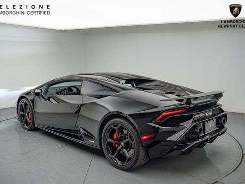 Used 2023 Lamborghini Huracan Tecnica image 12