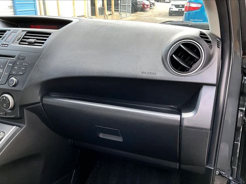 Used 2012 MAZDA MAZDA5 Sport image 18