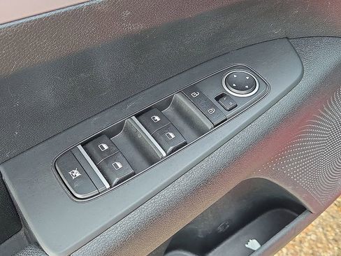 Used 2024 Kia Forte LXS image 21