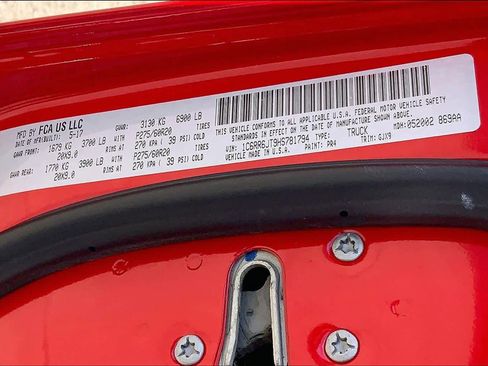 Used 2017 RAM 1500 Laramie image 33