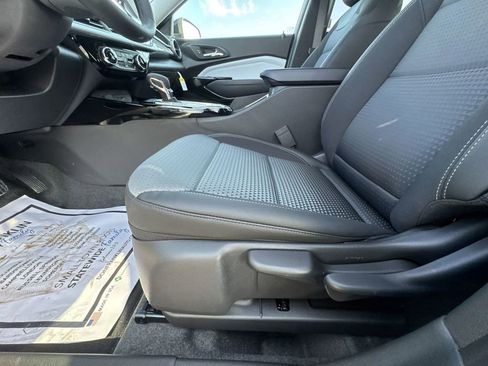 New 2026 Chevrolet Trax LT w/ Driver Confidence Package image 12