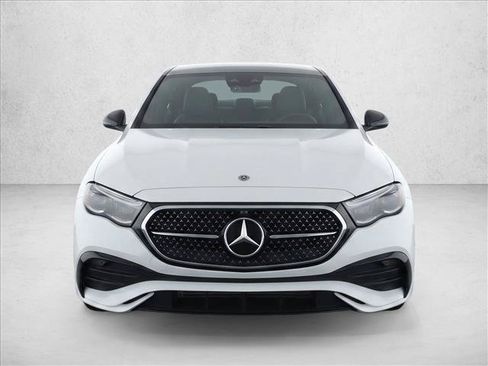 Used 2024 Mercedes-Benz E 450 4MATIC Sedan image 2