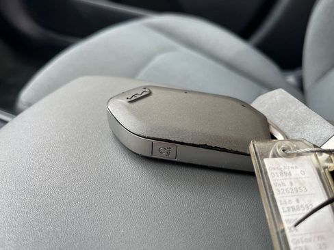 Used 2025 Kia K4 LXS image 23