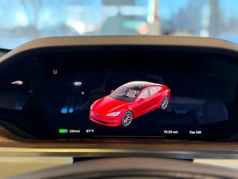 Used 2022 Tesla Model S AWD image 36