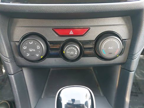 Used 2019 Subaru Crosstrek 2.0i Premium w/ Eyesight System image 22