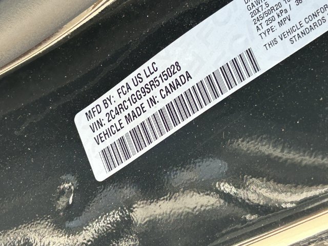 Used 2025 Chrysler Pacifica Limited FWD image 34