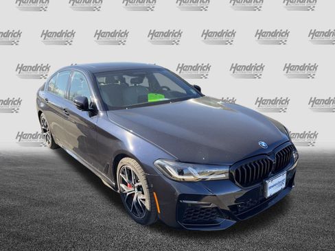 Certified 2023 BMW 540i w/ Executive Package image 2