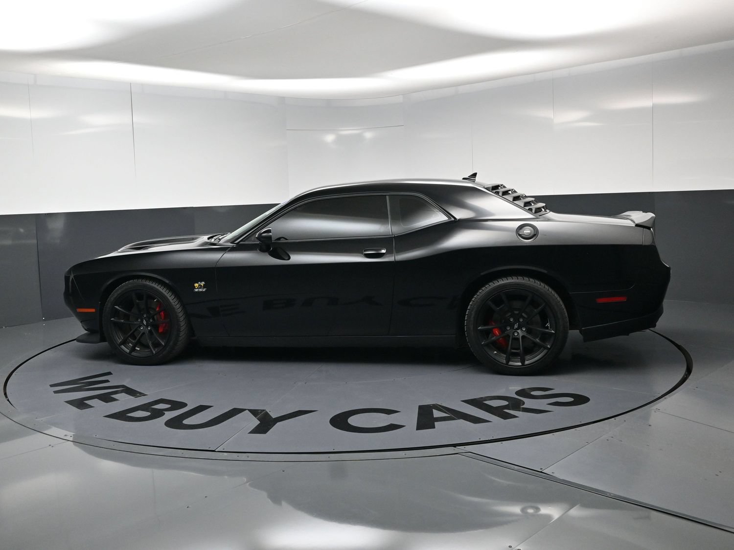 Used 2021 Dodge Challenger R/T Scat Pack RWD image 6