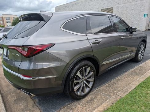Used 2025 Acura MDX SH-AWD w/ Technology Package image 10