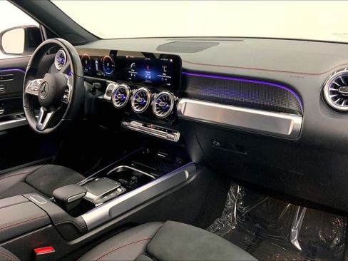 Used 2023 Mercedes-Benz EQB 250+ image 10