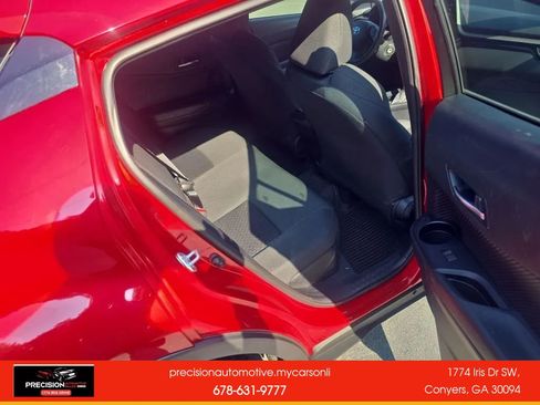 Used 2020 Toyota C-HR LE FWD image 11