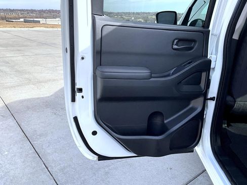 Certified 2024 Nissan Frontier S image 20
