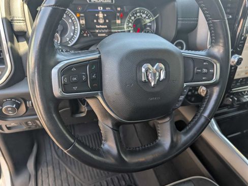Used 2023 RAM 1500 Laramie AWD/4WD image 18