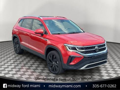 Used 2024 Volkswagen Taos SEL AWD/4WD image 1