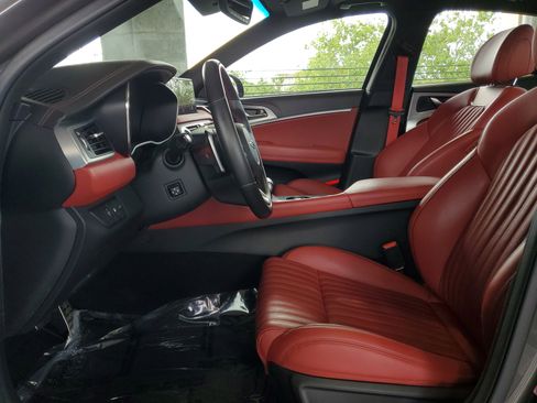 Used 2023 Genesis G70 2.0T w/ Sport Prestige Package RWD image 17