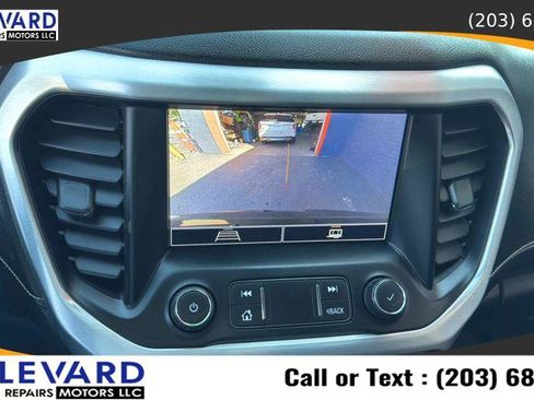 Used 2021 GMC Acadia SLE w/ Driver Convenience Package image 15