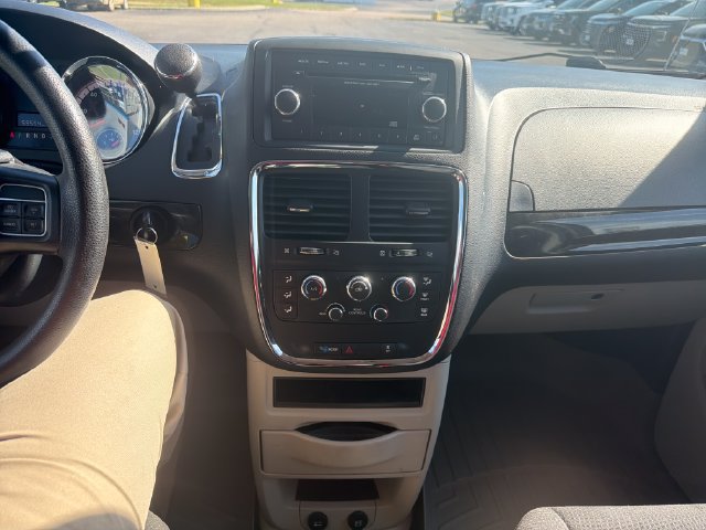 Used 2014 Dodge Grand Caravan SE w/ Quick Order Package 29E SE FWD image 21