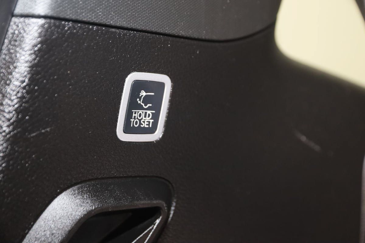 Used 2024 Jeep Wagoneer 4WD image 42