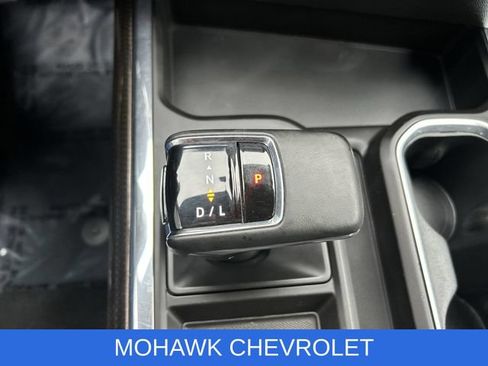Used 2023 Chevrolet Silverado 1500 LT AWD/4WD image 16