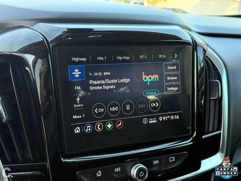 Used 2020 Chevrolet Traverse LT FWD image 19