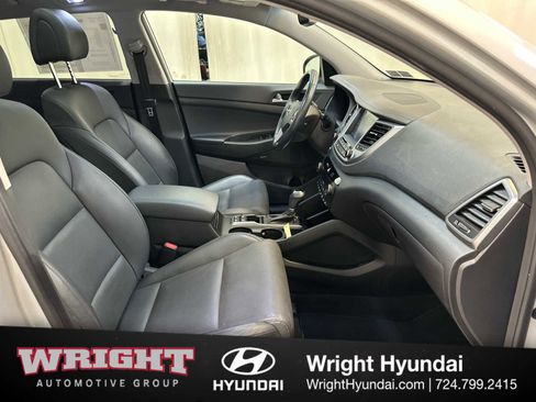 Used 2017 Hyundai Tucson Limited w/ Limited Ultimate Package 03 image 18