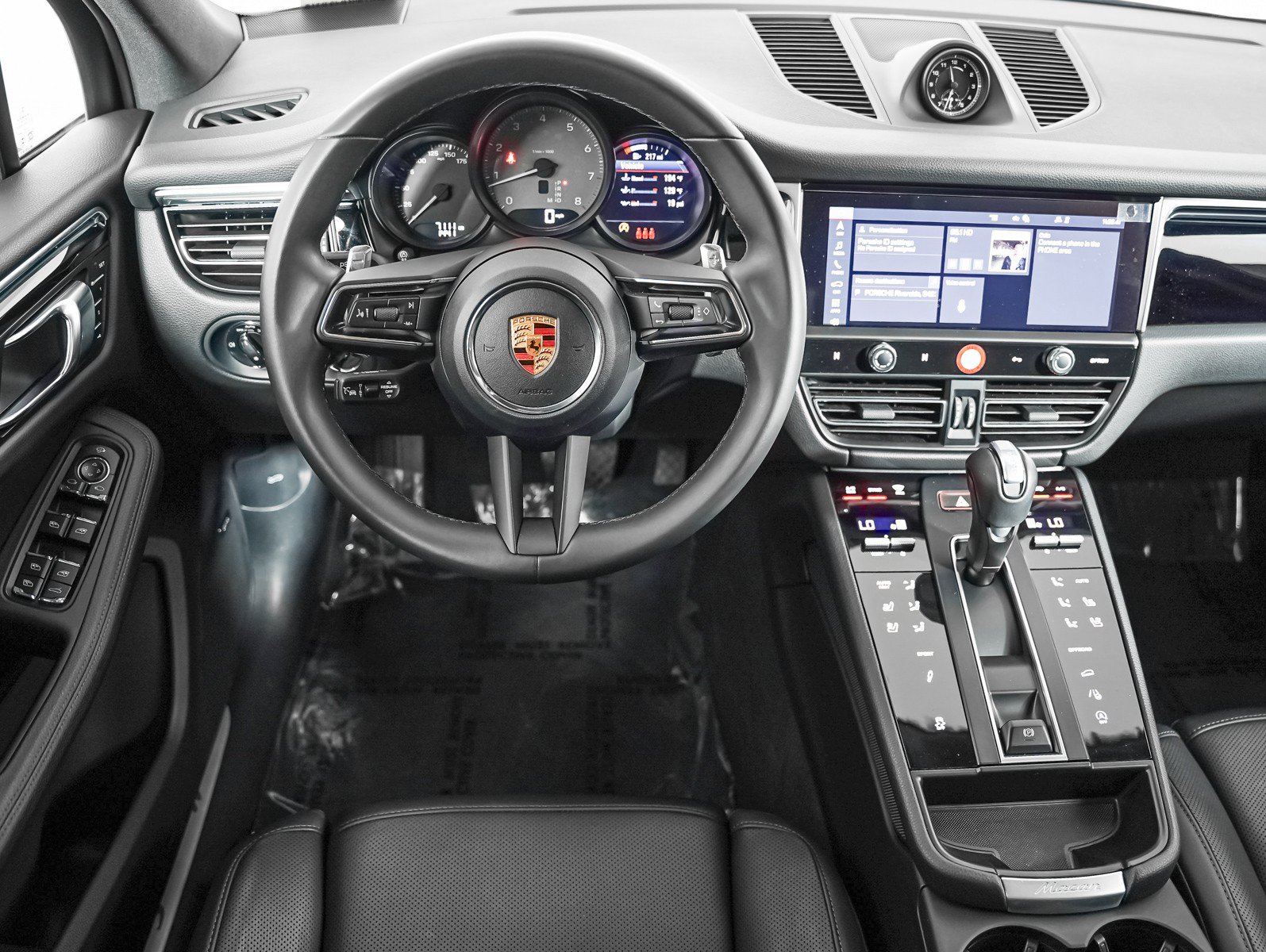 Certified 2026 Porsche Macan S AWD/4WD image 16