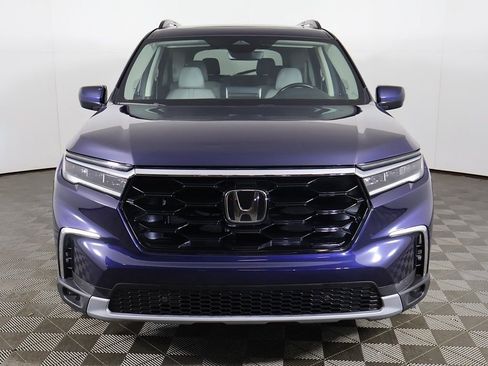 Used 2023 Honda Pilot Touring image 13
