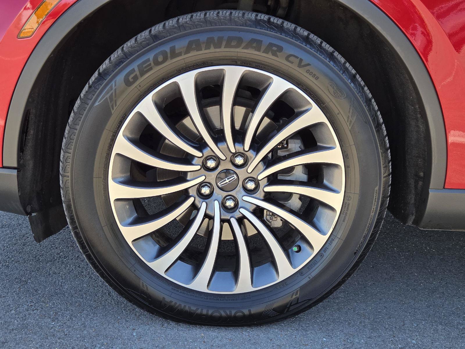 Used 2020 Lincoln Aviator Reserve w/ Elements Package Plus AWD/4WD image 8