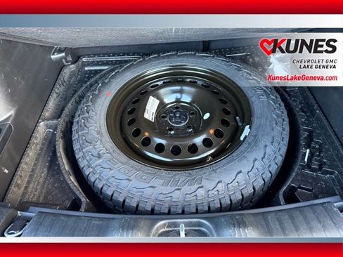 Used 2025 Jeep Compass Trailhawk image 27