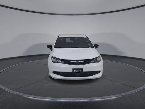 New 2027 Chrysler Pacifica LX FWD image 5