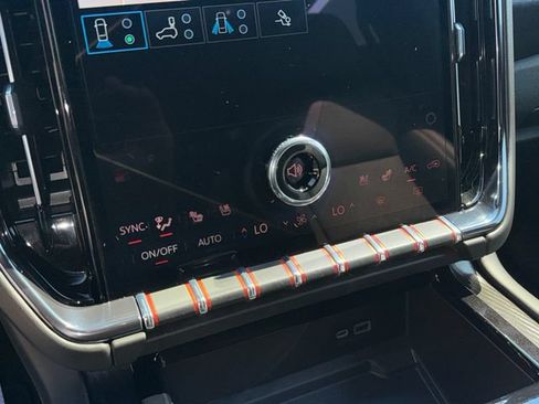 Certified 2025 GMC Yukon XL AT4 w/ AT4 Premium Package AWD/4WD image 17