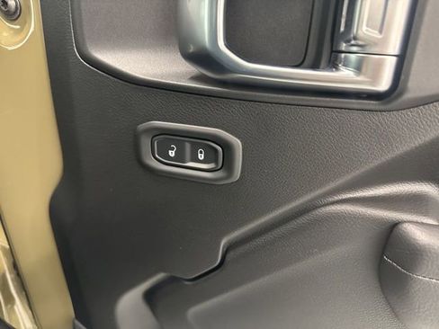 New 2026 Jeep Gladiator Sport image 22