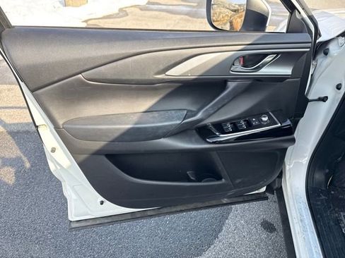 Used 2023 MAZDA CX-9 Touring image 15